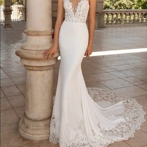 Pronovias Erandi Wedding Gown (worn once)